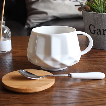 Europos kavos puodelio, puodelis su dangteliu šaukštas paprasta keramikinis puodelis Kavos Puodeliai, Puodeliai Pieno Kūrybos Namų Biuro Drinkware baltas/juodas puodelis
